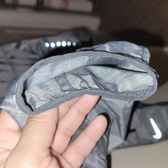 Nike Jacket - Picture 7 of 8